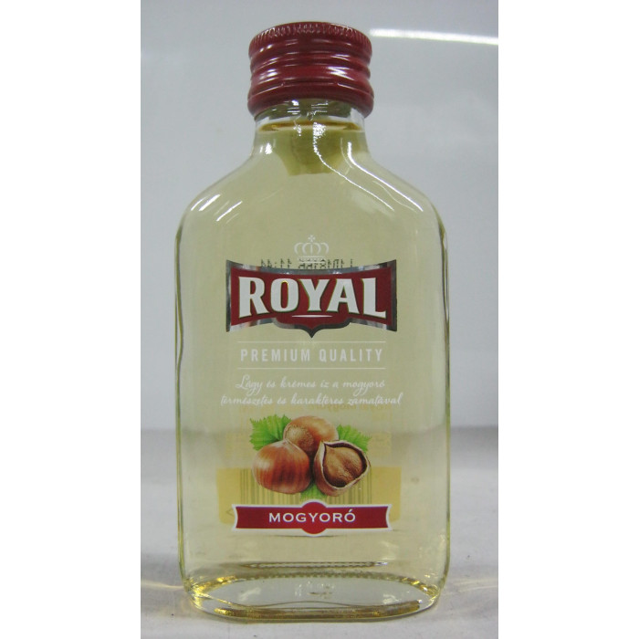 Royal Vodka 0.1L Mogyorós